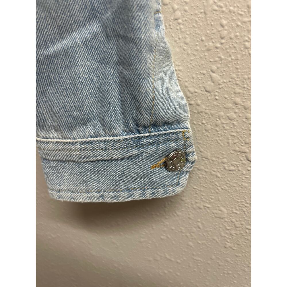 BDG urban outfitters cropped denim jacket floral embroidery jean jacket raw hem - Picture 9 of 12